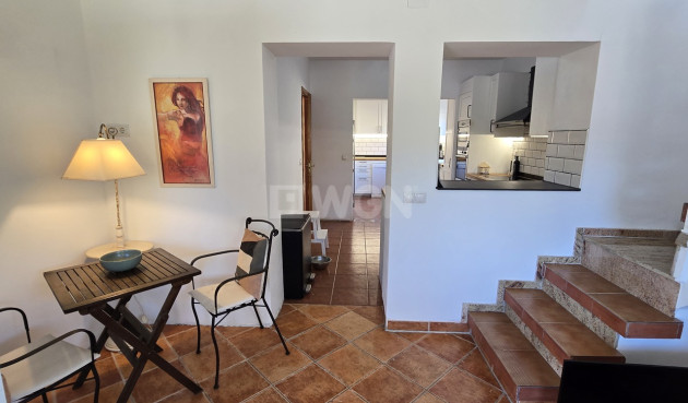 Odsprzedaż - Villa - Alcaucín - Inland