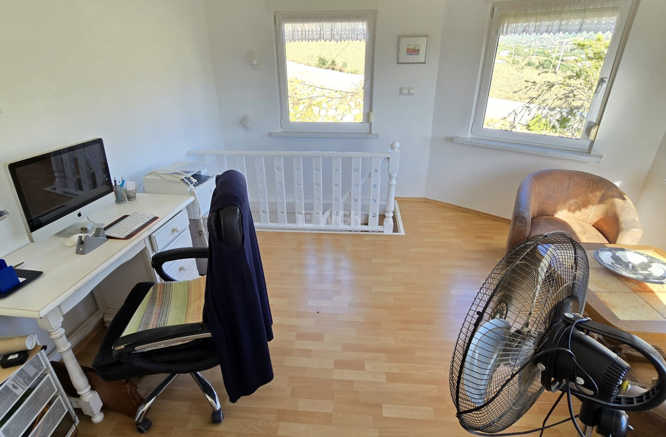 Odsprzedaż - Villa - Alcaucín - Inland