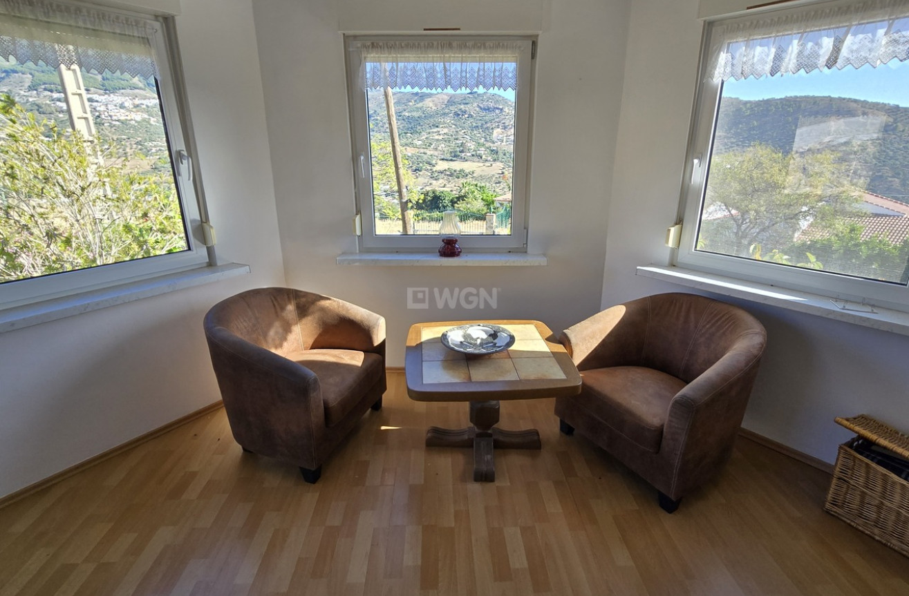 Odsprzedaż - Villa - Alcaucín - Inland