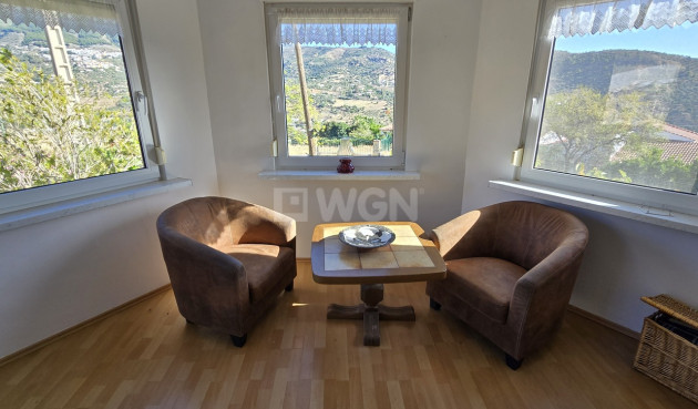 Odsprzedaż - Villa - Alcaucín - Inland