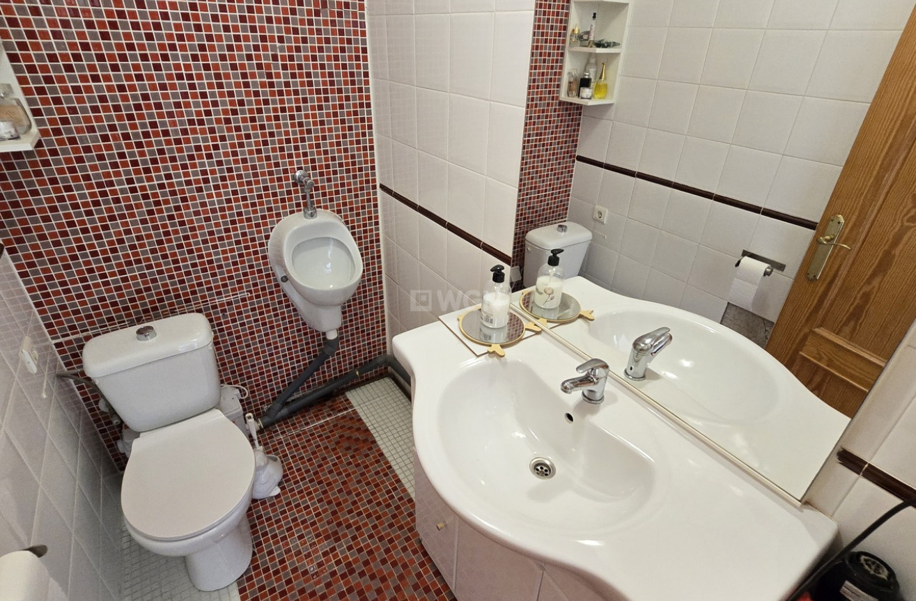 Odsprzedaż - Villa - Alcaucín - Inland