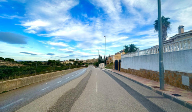 Odsprzedaż - Villa - Bigastro - Comunidad Valenciana