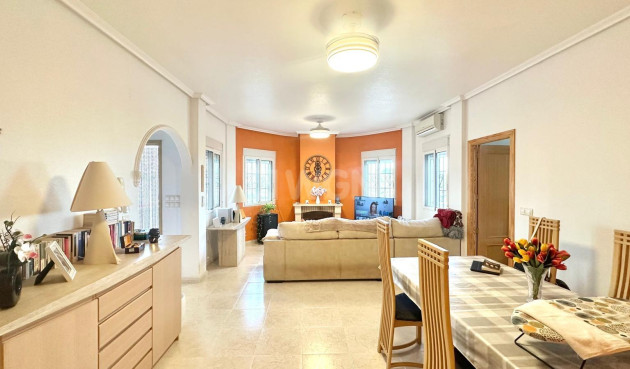 Odsprzedaż - Villa - Bigastro - Comunidad Valenciana