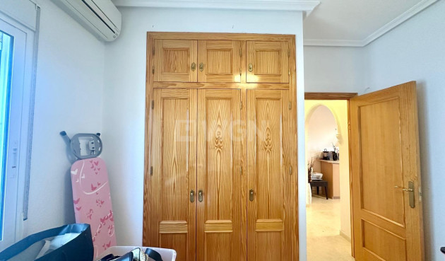 Odsprzedaż - Villa - Bigastro - Comunidad Valenciana