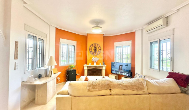 Odsprzedaż - Villa - Bigastro - Comunidad Valenciana