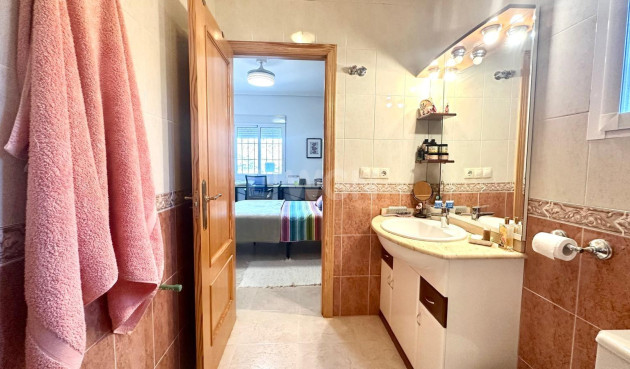 Odsprzedaż - Villa - Bigastro - Comunidad Valenciana