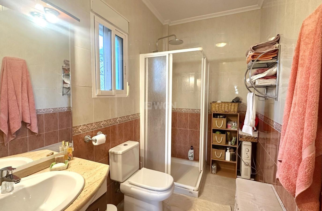 Odsprzedaż - Villa - Bigastro - Comunidad Valenciana