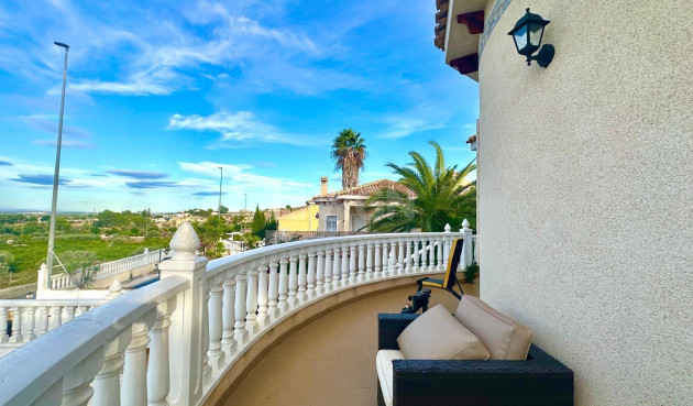 Odsprzedaż - Villa - Bigastro - Comunidad Valenciana