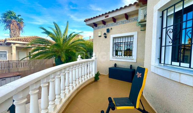 Odsprzedaż - Villa - Bigastro - Comunidad Valenciana