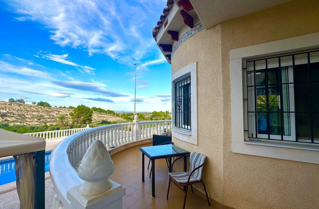 Odsprzedaż - Villa - Bigastro - Comunidad Valenciana