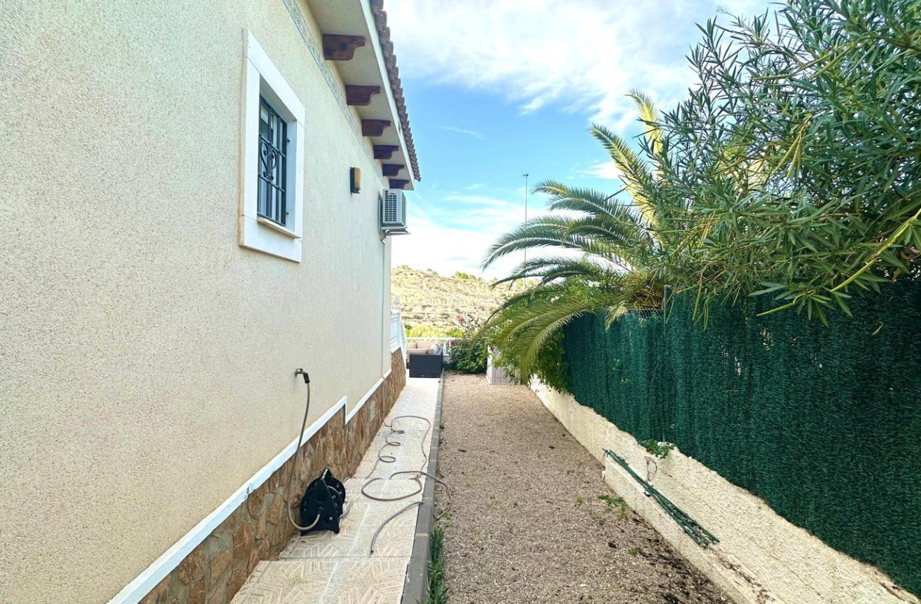 Odsprzedaż - Villa - Bigastro - Comunidad Valenciana