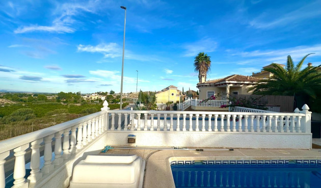 Odsprzedaż - Villa - Bigastro - Comunidad Valenciana