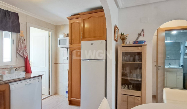 Odsprzedaż - Mieszkanie w bloku - Torrevieja - Parque Acuático - Sector 25