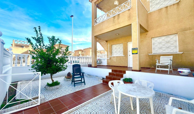 Odsprzedaż - Bungalow - Torrevieja - Playa de los Locos