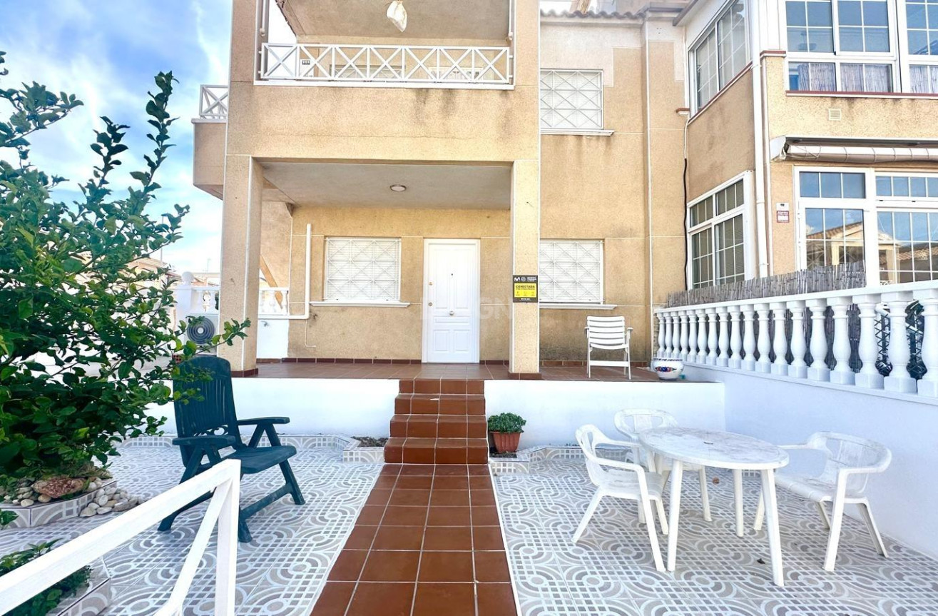 Odsprzedaż - Bungalow - Torrevieja - Playa de los Locos