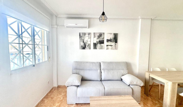 Odsprzedaż - Bungalow - Torrevieja - Playa de los Locos