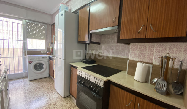 Odsprzedaż - Mieszkanie w bloku - Santa Pola - Costa Blanca