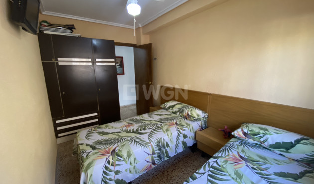 Odsprzedaż - Mieszkanie w bloku - Santa Pola - Costa Blanca