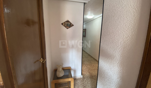 Odsprzedaż - Mieszkanie w bloku - Santa Pola - Costa Blanca