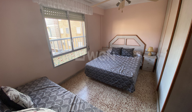 Odsprzedaż - Mieszkanie w bloku - Santa Pola - Costa Blanca