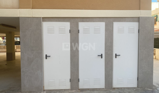 Odsprzedaż - Mieszkanie w bloku - Santa Pola - Costa Blanca