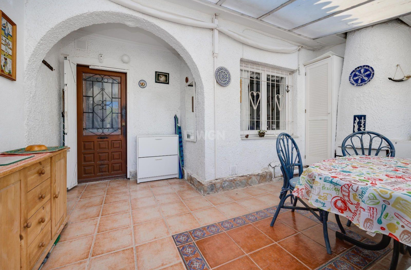 Reventa - Villa - Torrevieja - Calas Blanca