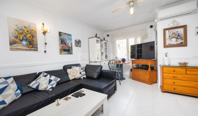 Reventa - Villa - Torrevieja - Calas Blanca