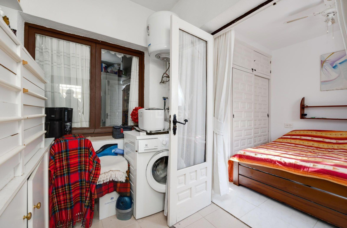 Reventa - Villa - Torrevieja - Calas Blanca