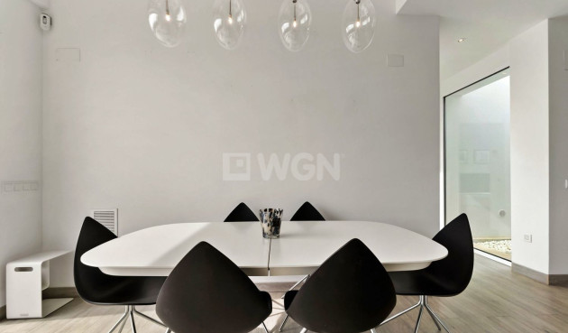 Odsprzedaż - Villa - Orihuela - Las Colinas Golf