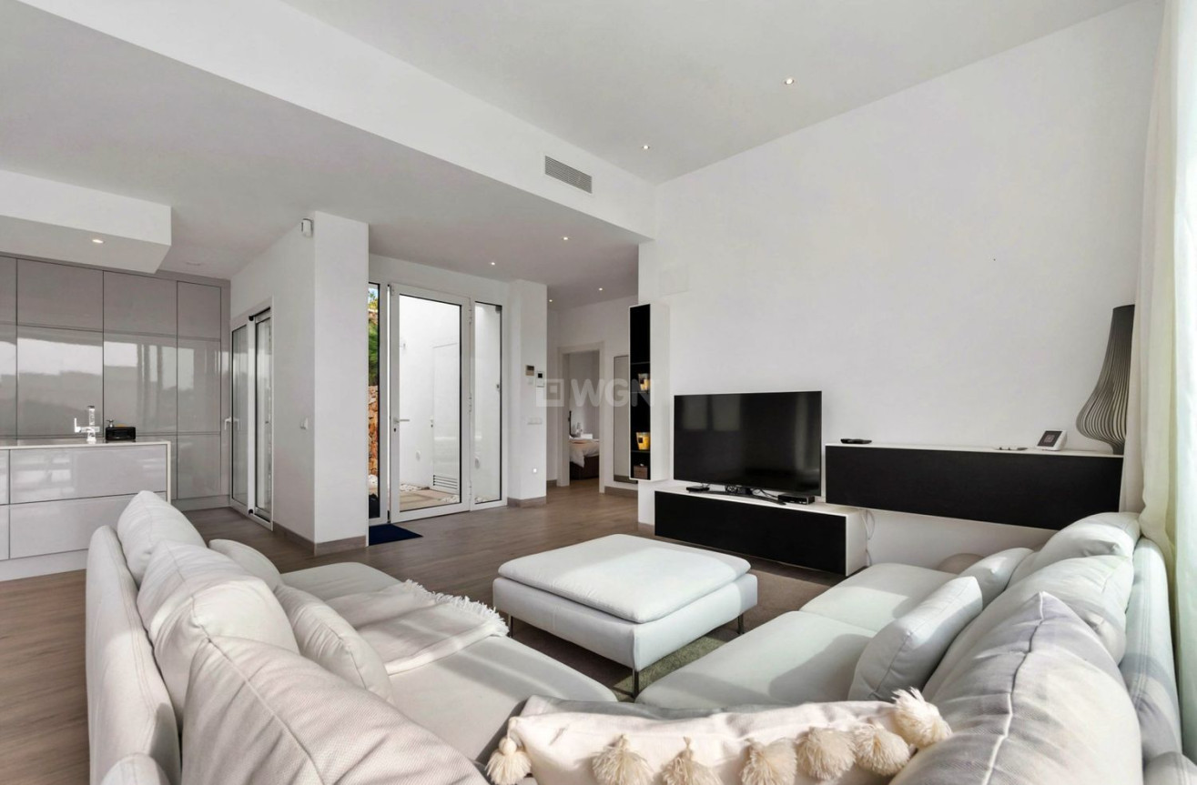 Odsprzedaż - Villa - Orihuela - Las Colinas Golf