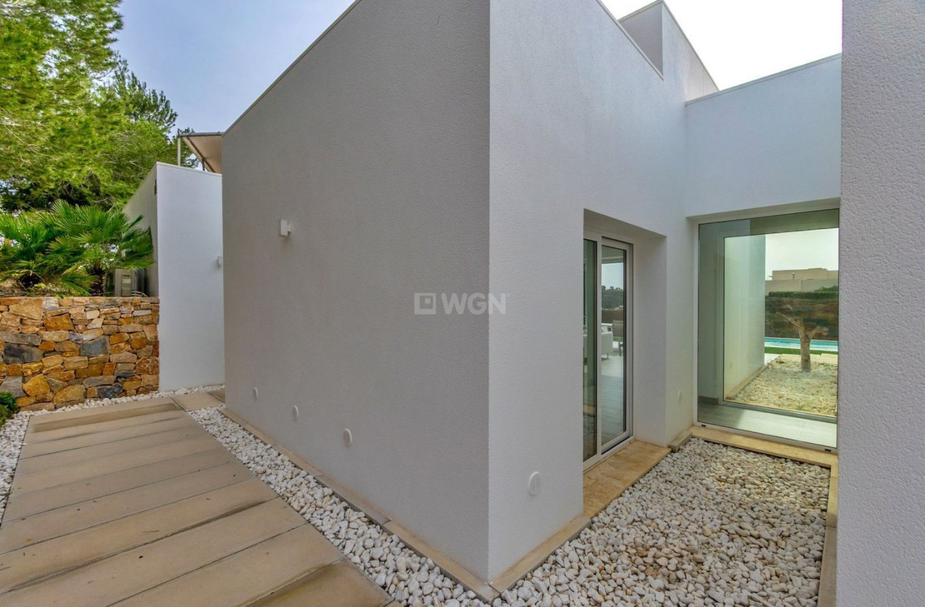 Odsprzedaż - Villa - Orihuela - Las Colinas Golf