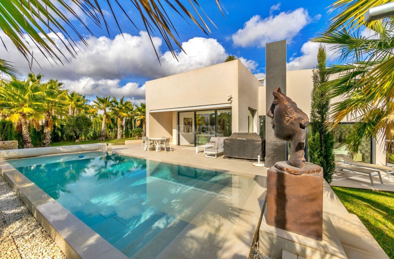 Odsprzedaż - Villa - Orihuela - Las Colinas Golf