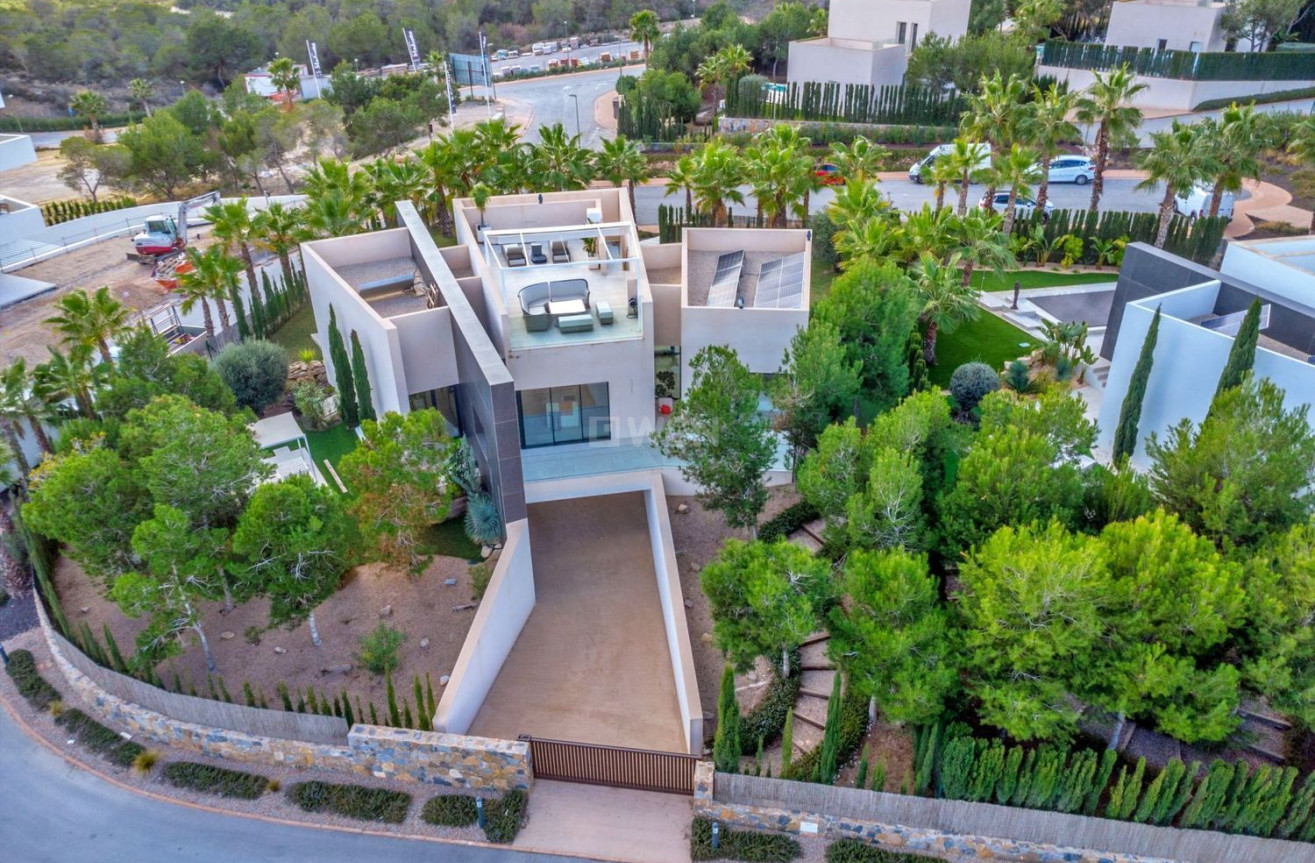 Odsprzedaż - Villa - Orihuela - Las Colinas Golf