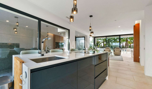 Odsprzedaż - Villa - Orihuela - Las Colinas Golf