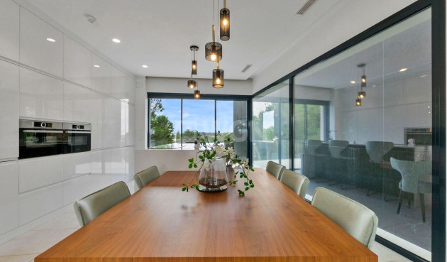 Odsprzedaż - Villa - Orihuela - Las Colinas Golf