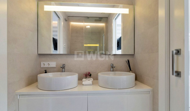 Odsprzedaż - Villa - Orihuela - Las Colinas Golf