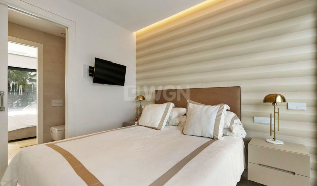 Odsprzedaż - Villa - Orihuela - Las Colinas Golf