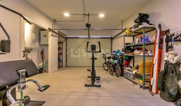 Odsprzedaż - Villa - Orihuela - Las Colinas Golf