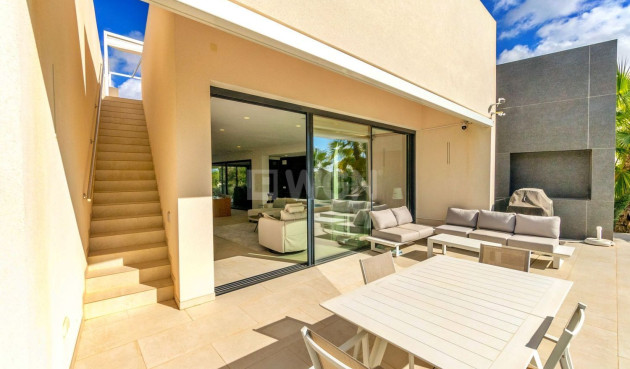 Odsprzedaż - Villa - Orihuela - Las Colinas Golf