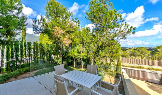 Odsprzedaż - Villa - Orihuela - Las Colinas Golf