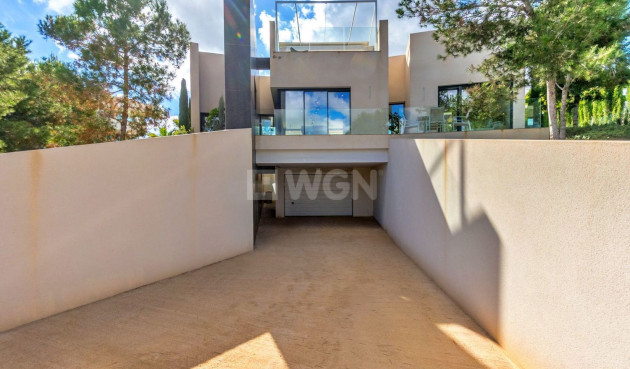 Odsprzedaż - Villa - Orihuela - Las Colinas Golf