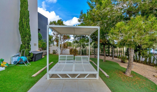 Odsprzedaż - Villa - Orihuela - Las Colinas Golf