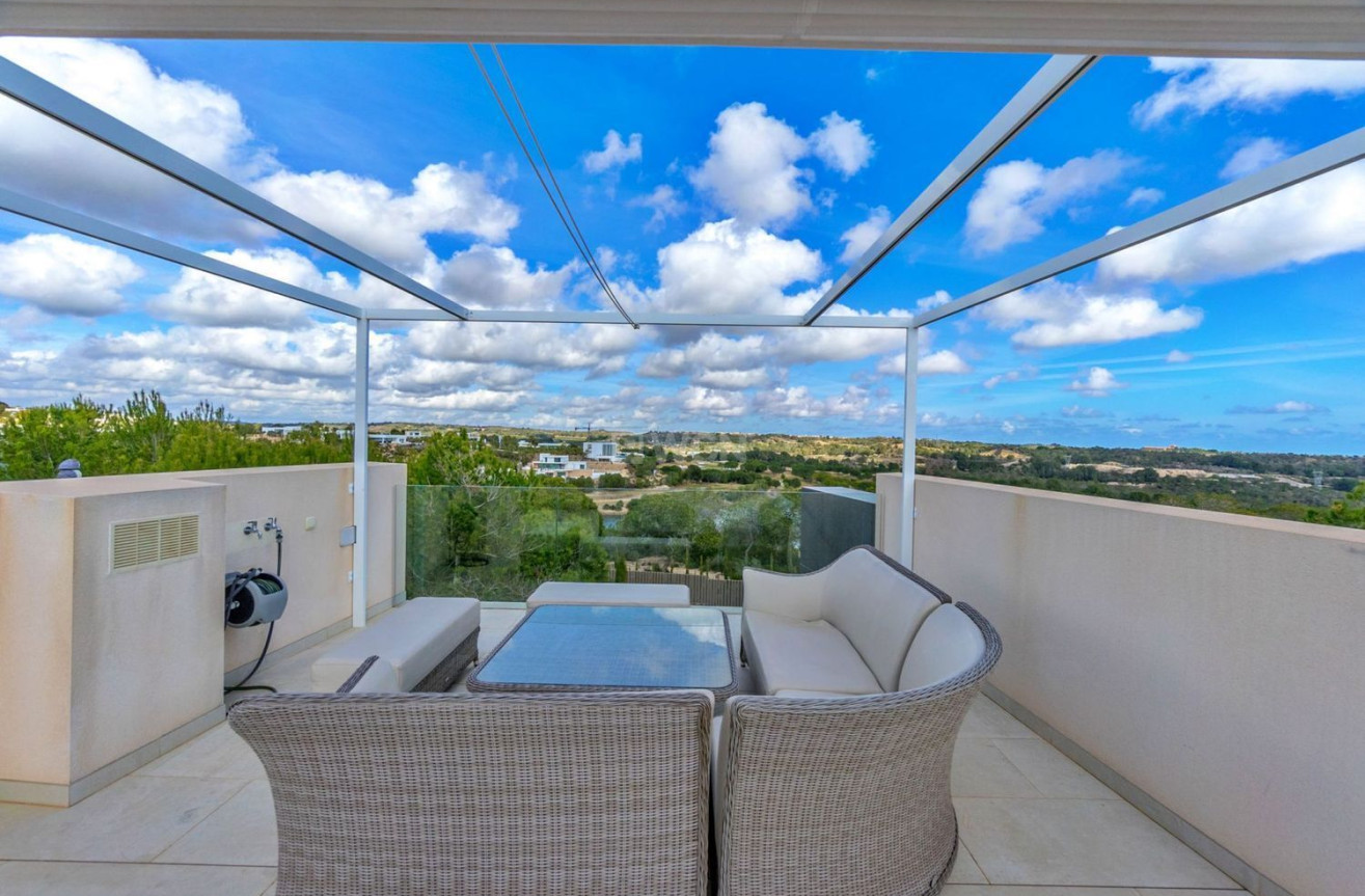 Odsprzedaż - Villa - Orihuela - Las Colinas Golf