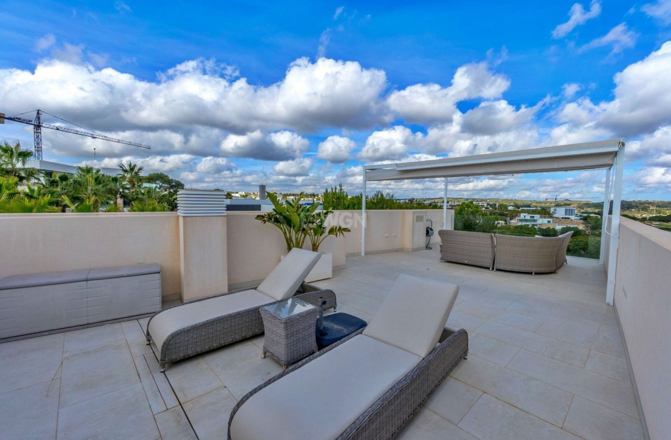 Odsprzedaż - Villa - Orihuela - Las Colinas Golf