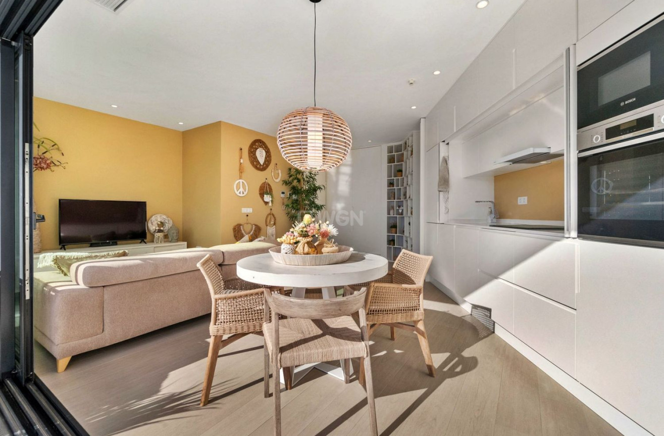 Odsprzedaż - Mieszkanie w bloku - Orihuela - Las Colinas Golf