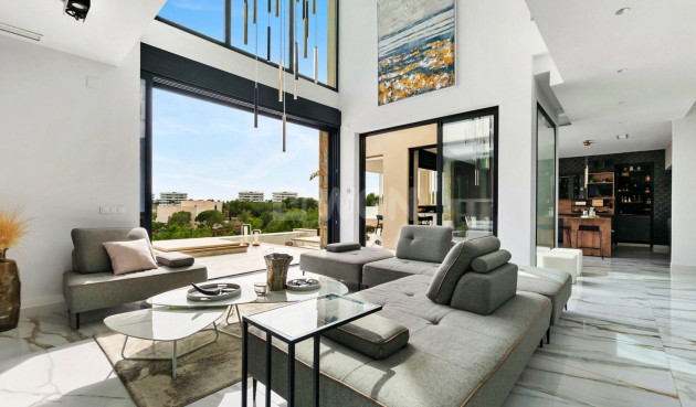 Odsprzedaż - Villa - Orihuela - Las Colinas Golf