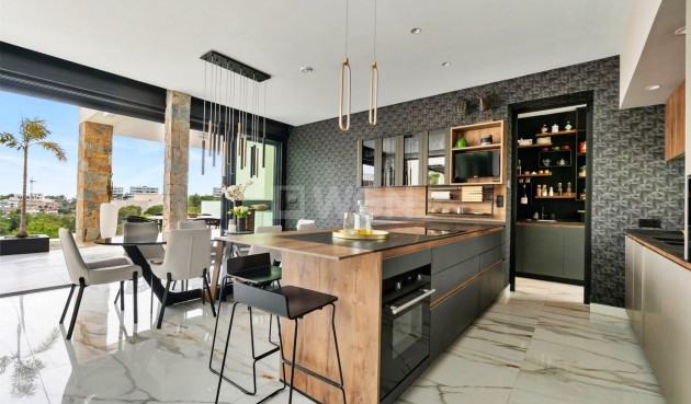 Odsprzedaż - Villa - Orihuela - Las Colinas Golf