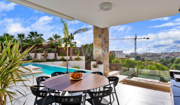 Odsprzedaż - Villa - Orihuela - Las Colinas Golf