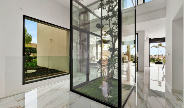 Odsprzedaż - Villa - Orihuela - Las Colinas Golf