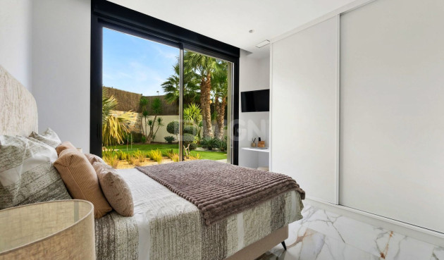 Odsprzedaż - Villa - Orihuela - Las Colinas Golf